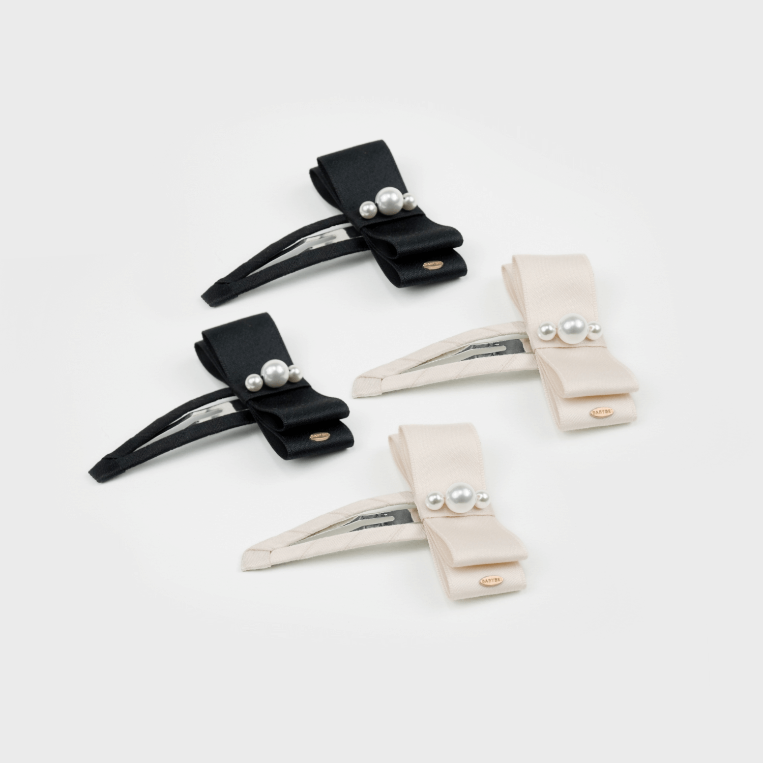Ribbon Pearl Medium Snap Clips (2 Layered Bow & 3 Beads)