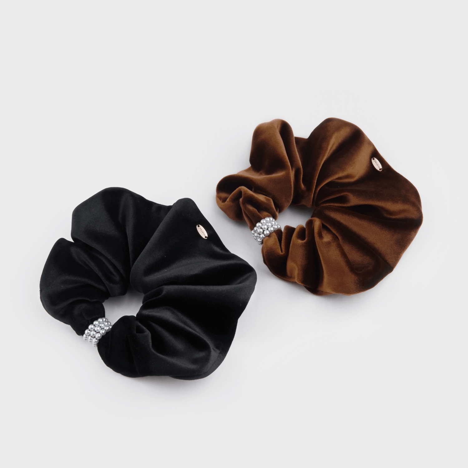 Velvet Pearl Large Scrunchie (Simple & 3 Strands)