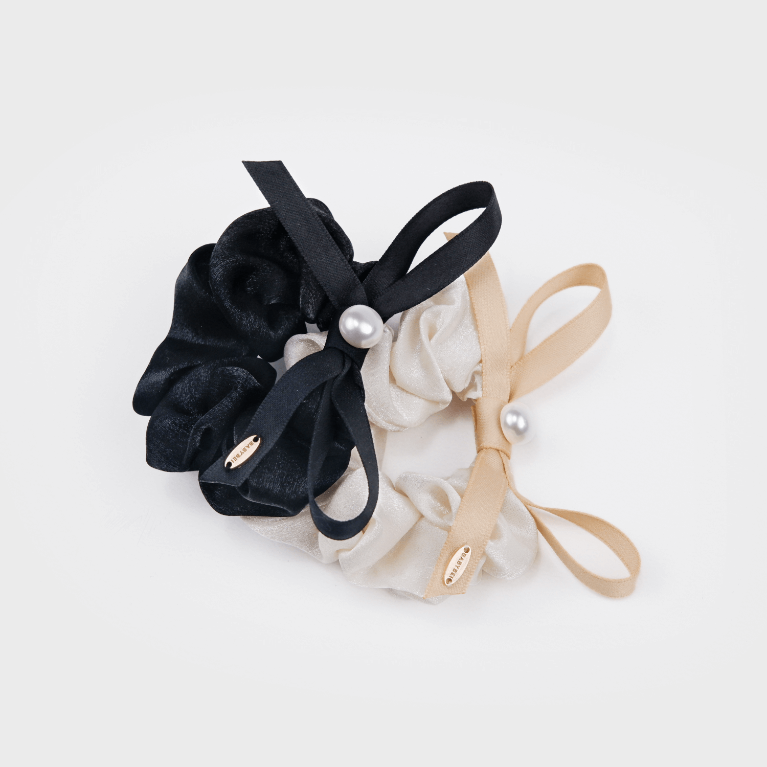 Satin Pearl Small Scrunchie (Bow & 1 Bead)