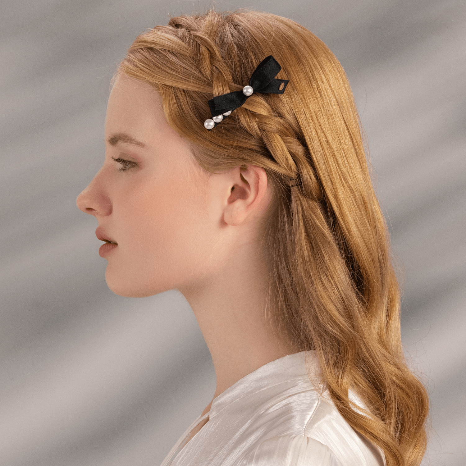 Ribbon Pearl Medium Hair Clips (Bow & 4 Beads)